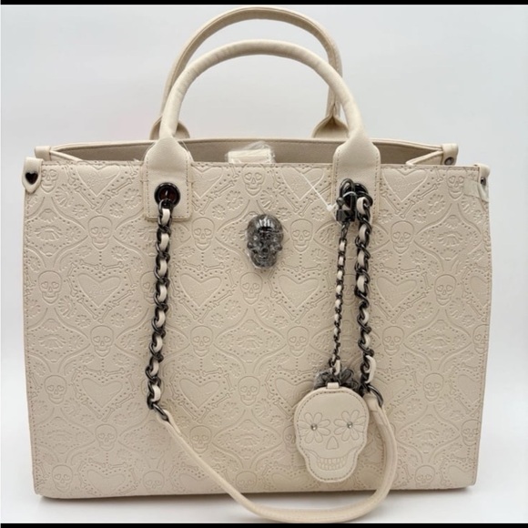 BETSEY JOHNSON CHALK WHITE SKULL EMBOSSED LARGE BM30155 TOTE NEW RELEASE - Picture 1 of 11